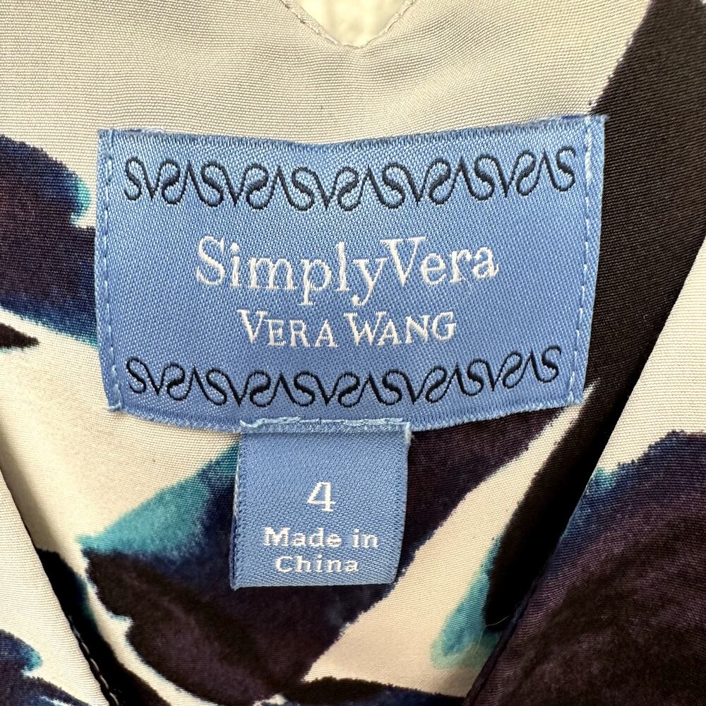 Simply Vera Wang Blue Black White Abstract Floral Shift Dress 4 Pleated V-Neck - Picture 6 of 6